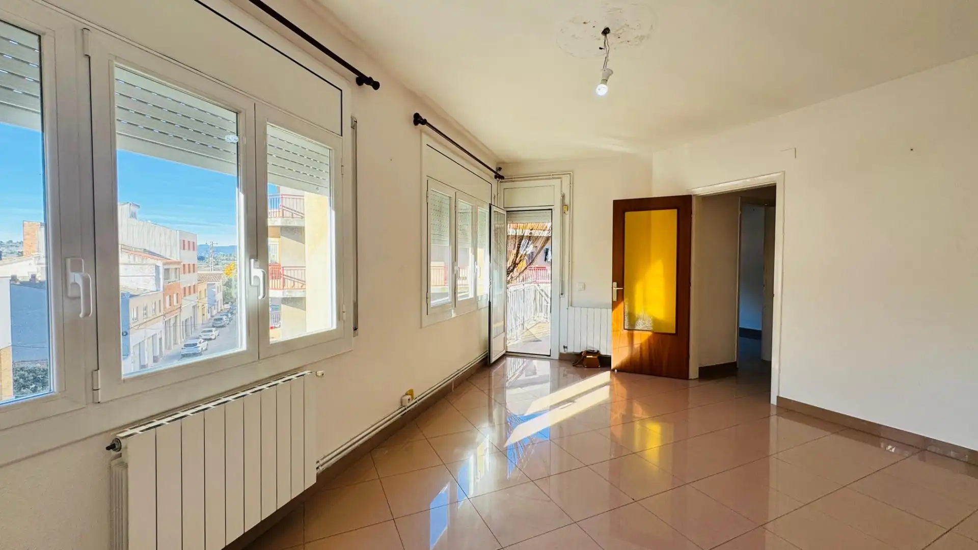 Exterior view of Flat for sale in Vilafranca del Penedès  with Heating, Balcony and Alarm