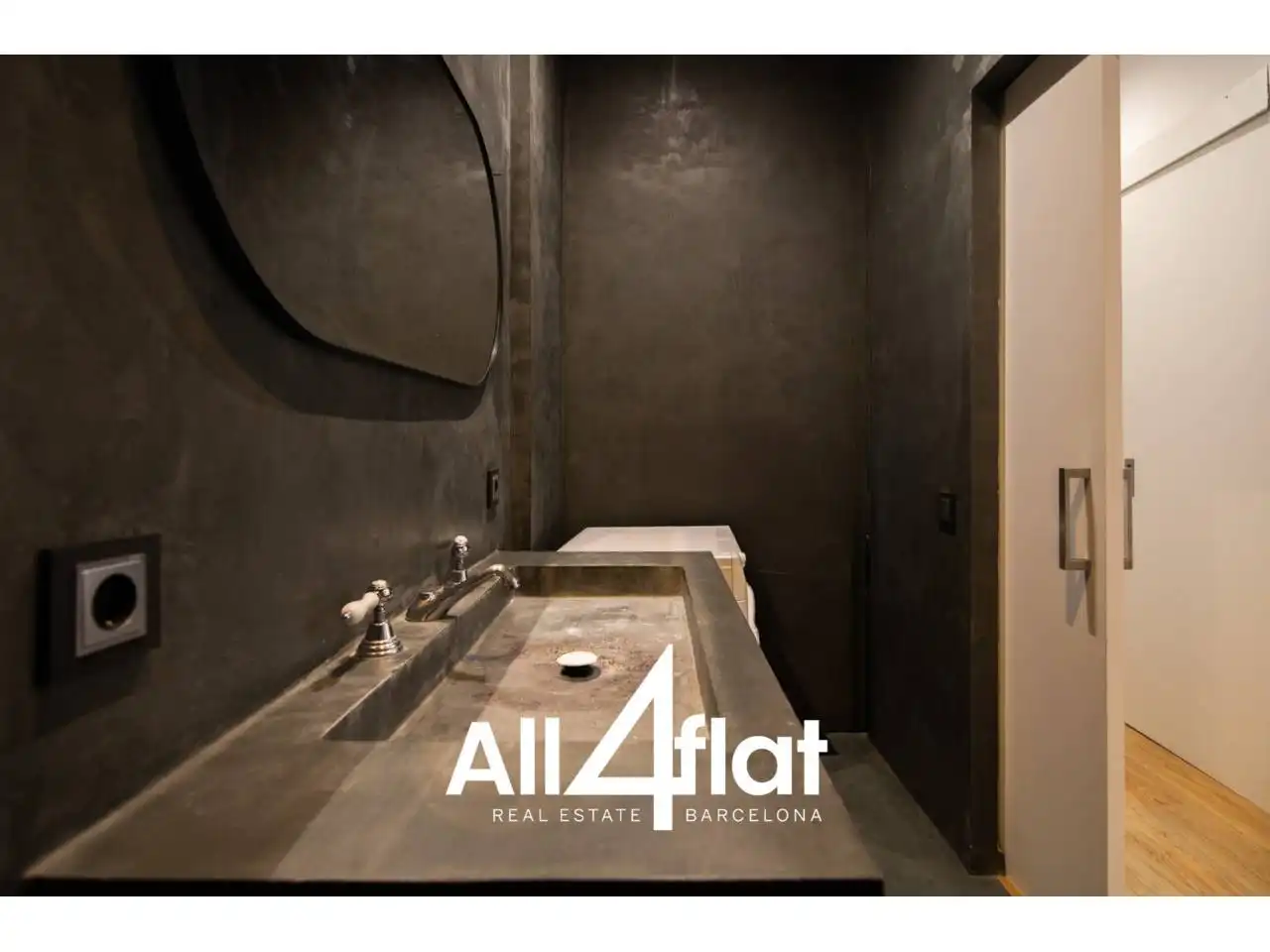 Flat with terrace for sale in Calle Agustí Vell, imagen 13