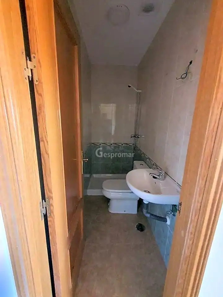 Dormitori de Casa adosada en venda en Belmonte de Tajo amb Calefacció, Jardí privat i Terrassa