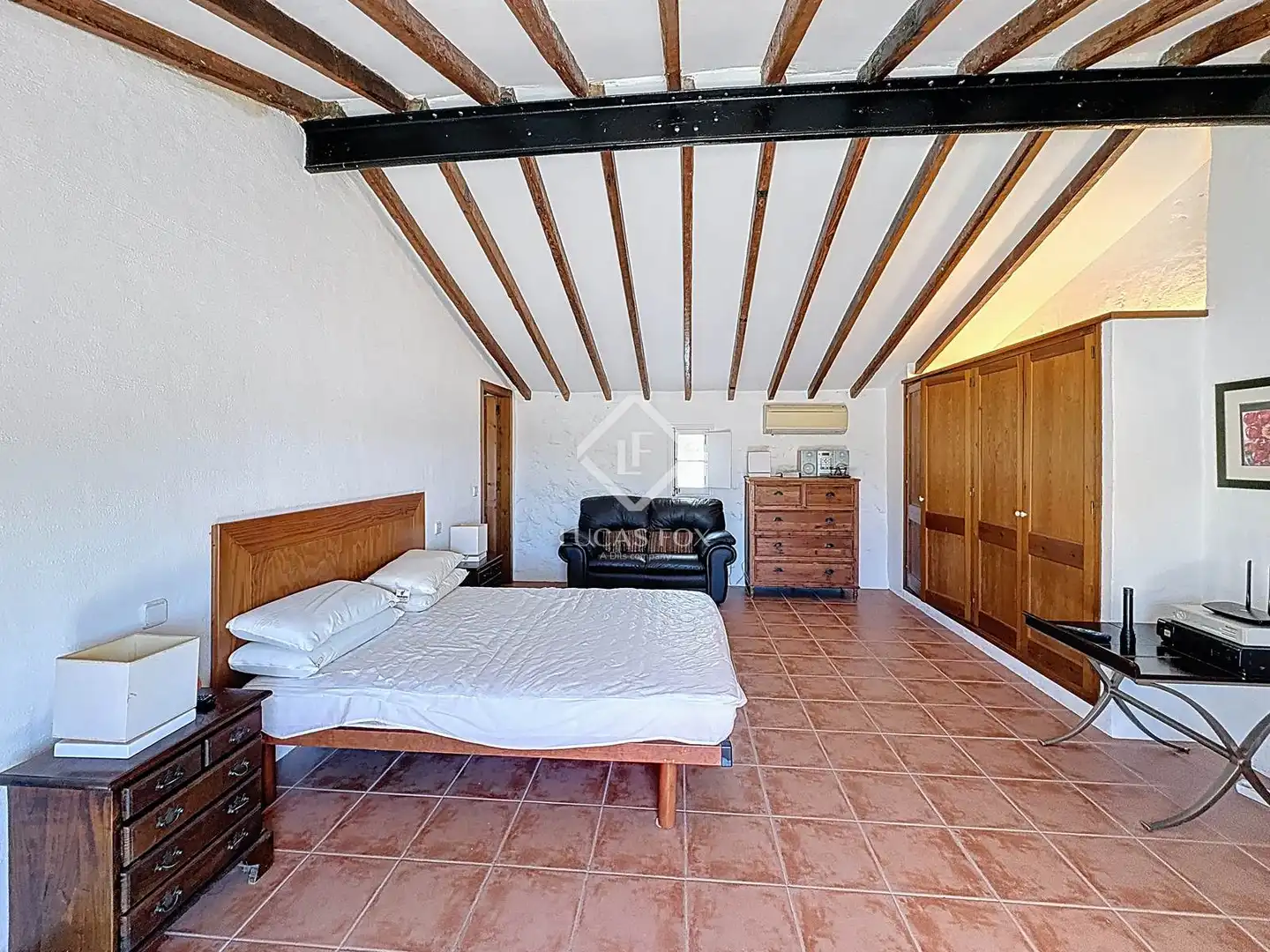 Habitación de Finca rústica en venta en Es Castell con Aire acondicionado, Calefacción y Jardín privado