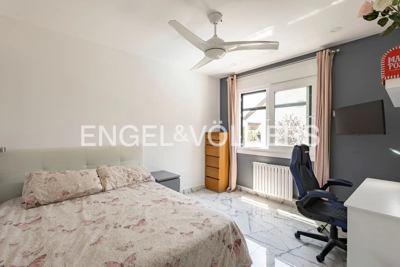 Bedroom of Houses for sale in Castelldefels  with Air Conditioner, Heating and Swimming Pool