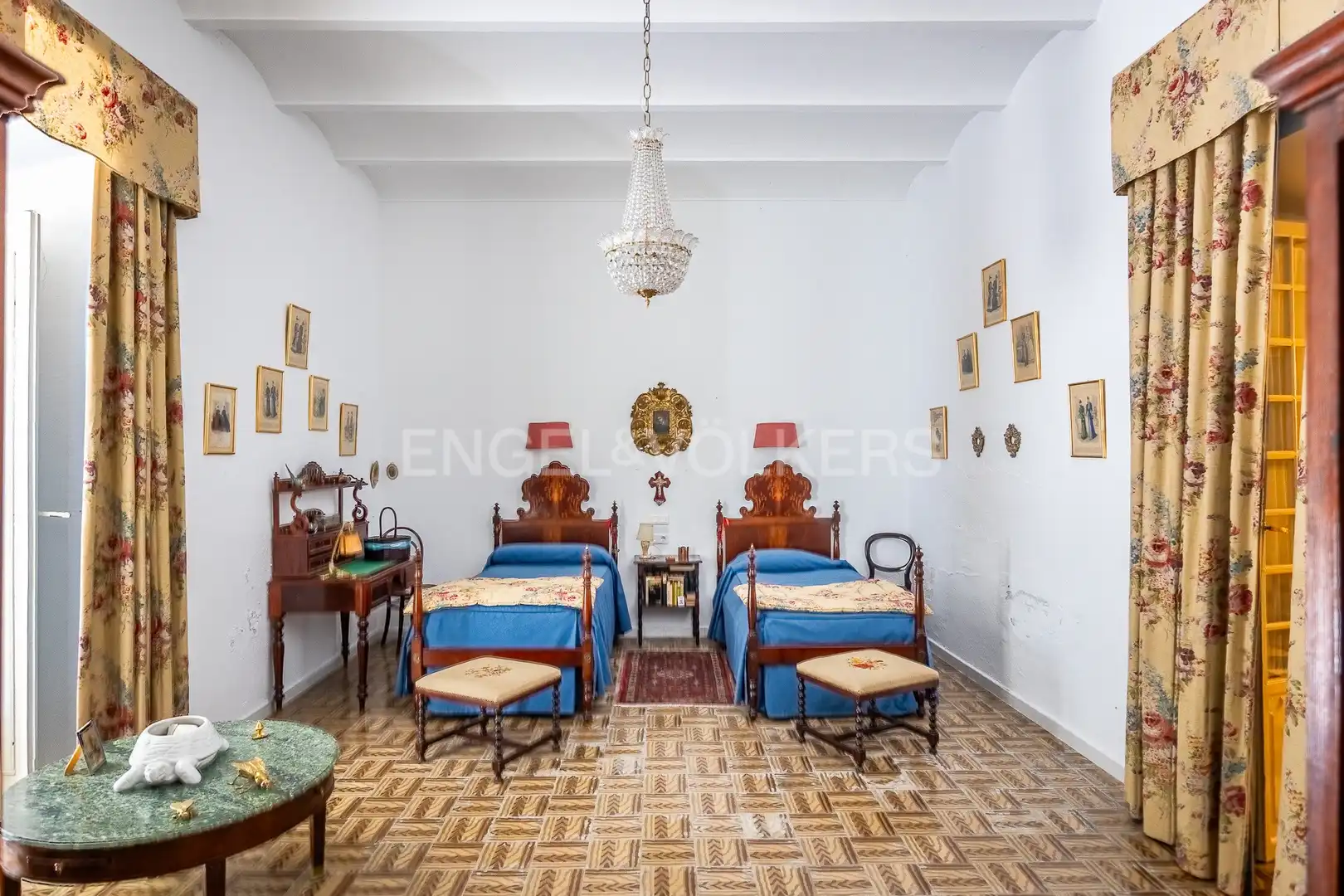 Habitación de Casa o chalet en venta en Fuente del Maestre con Calefacción, Jardín privado y Terraza