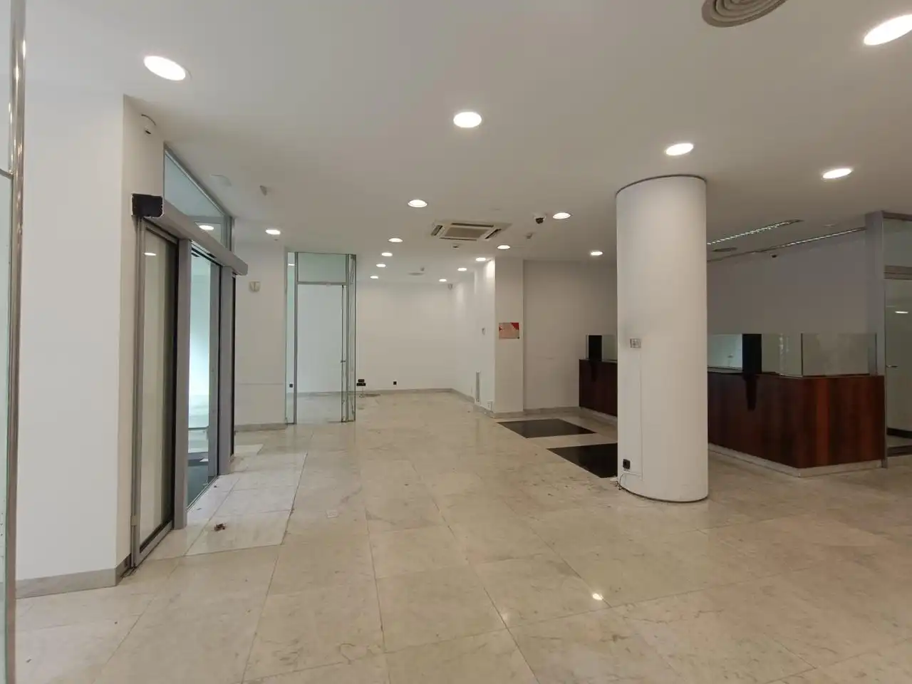 Business premises to rent in Moncada Kalea (CIIDADELA SN), imagen 9