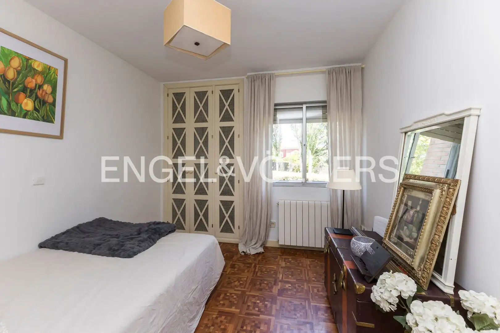 Habitación de Piso en venta en Villanueva de la Cañada con Calefacción, Terraza y Trastero