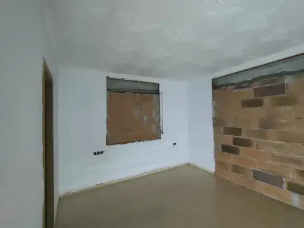 Edificio en venta en Vidreres