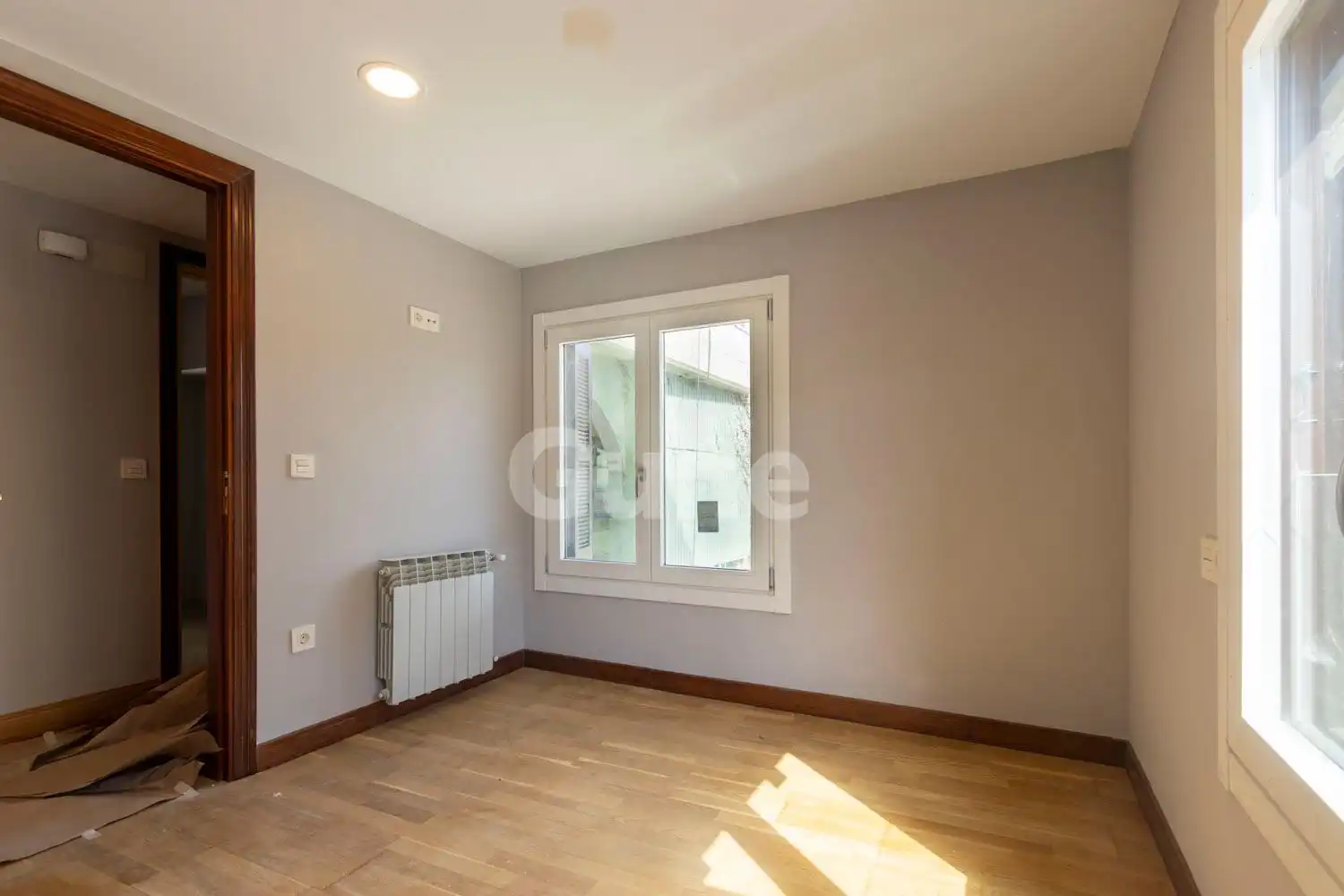 Schlafzimmer von Wohnung zum Verkauf in Segura mit Heizung