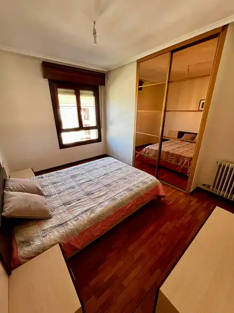 Bedroom of Flat for sale in  Logroño  with Heating, Storage room and Community pool