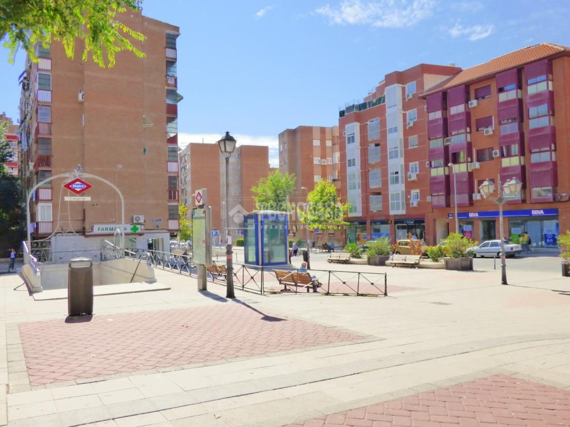 Exterior view of Flat for sale in  Madrid Capital  with Heating