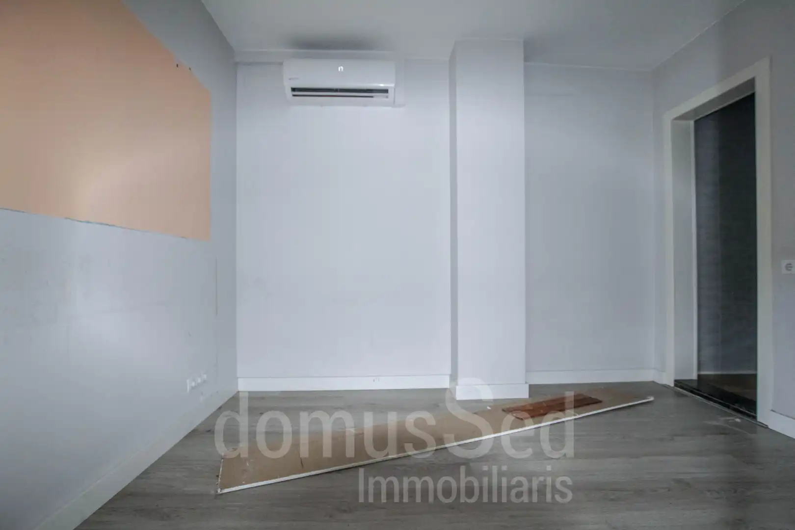 Commercial properties for rent in Alella  with Air Conditioner and Heating