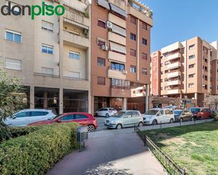 Exterior view of Garage for sale in  Granada Capital