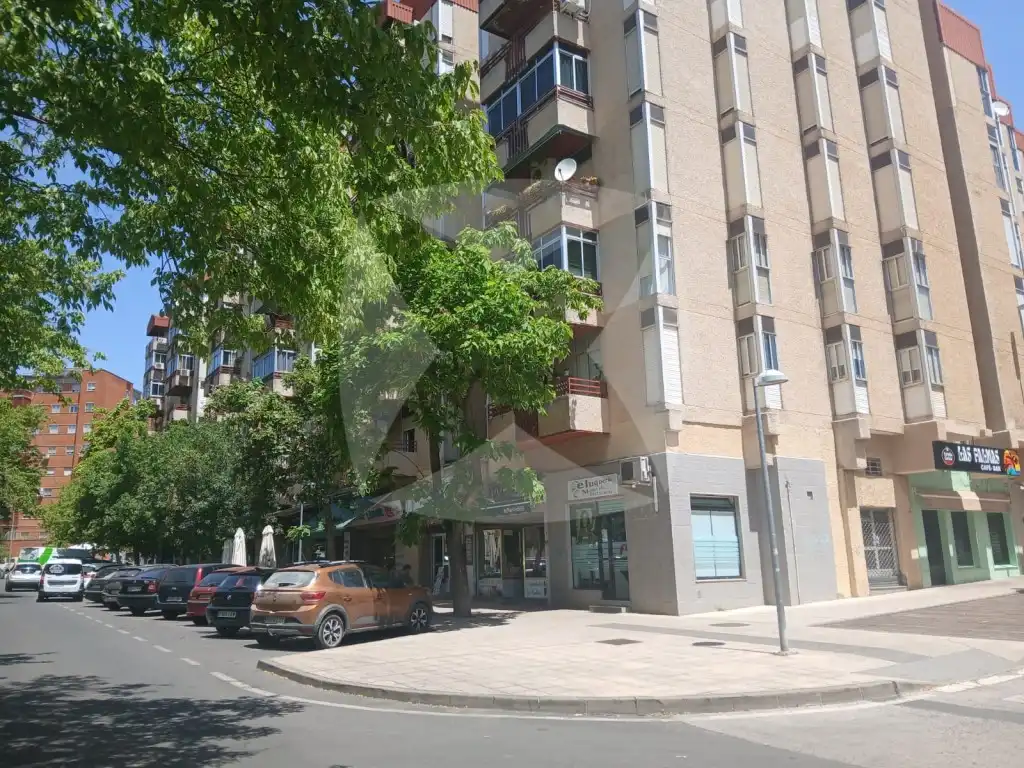 Aparcament en venda a Calle Caupolican