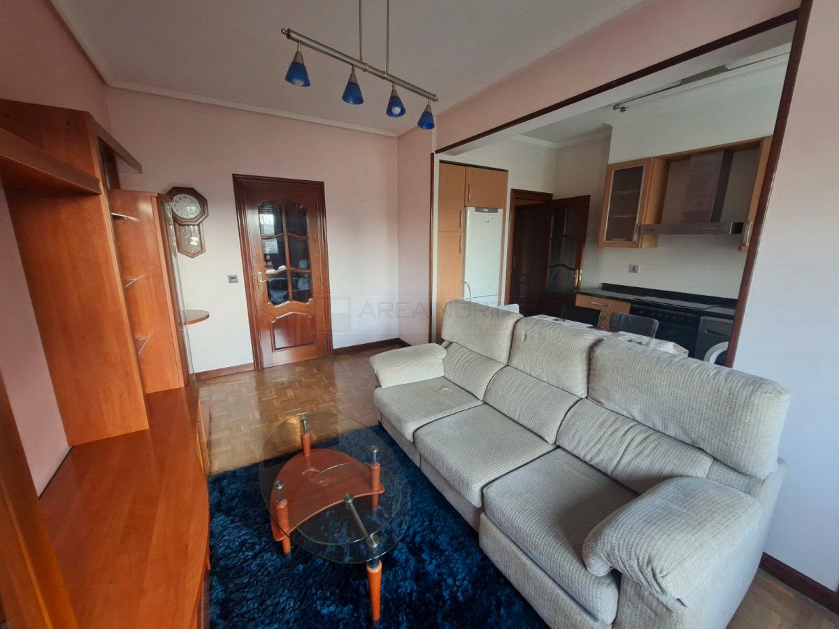 Living room of Flat for sale in Vitoria - Gasteiz  with Heating, Parquet flooring and Storage room