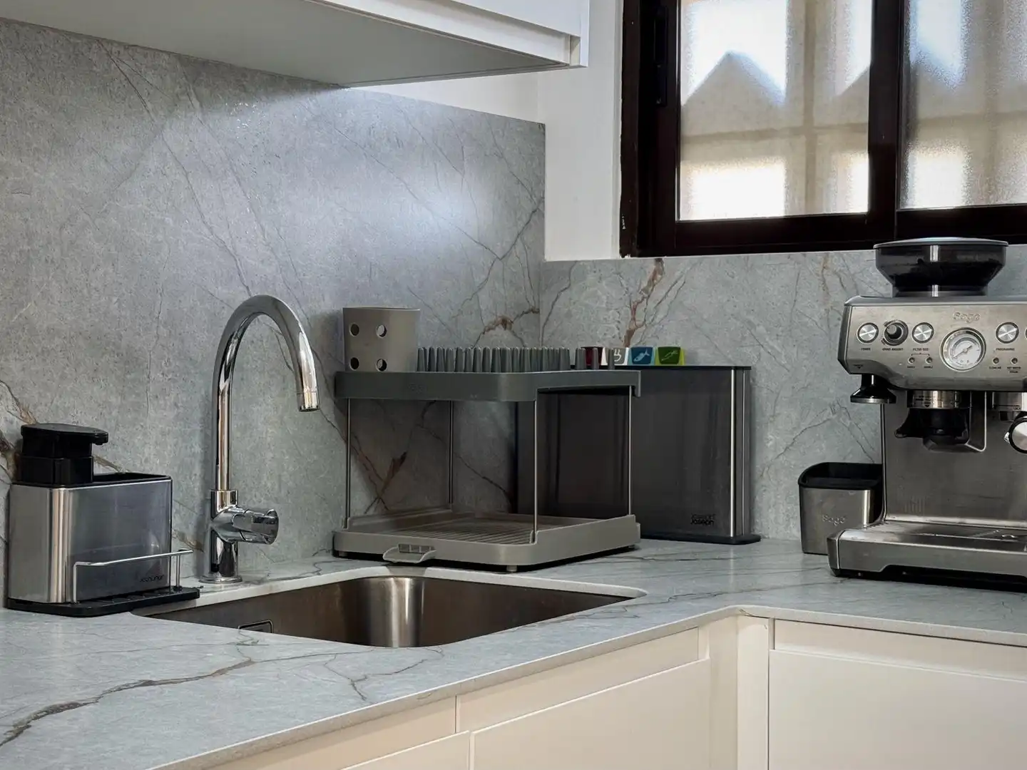 Kitchen of Apartments for rent in Benidorm  with Air Conditioner, Furnished and Community pool