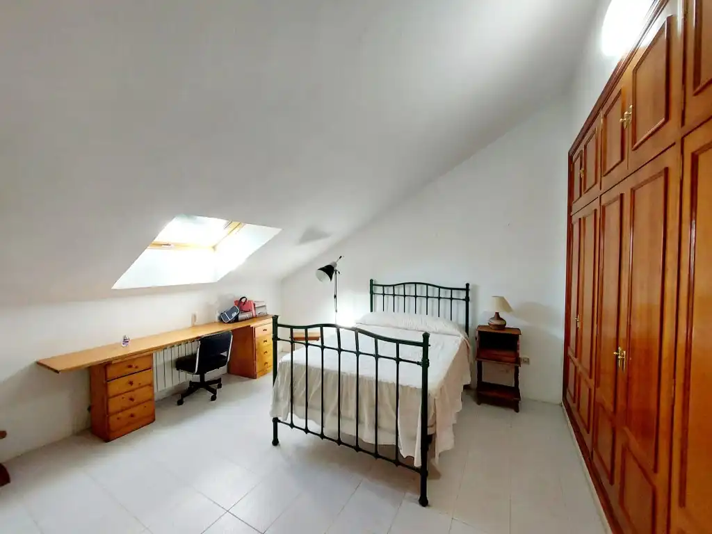 Casa o xalet en venda a Calle Sierra de San Pedro, Las Vaguadas
