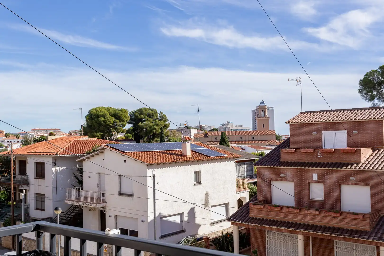 Vista exterior de Piso en venta en El Vendrell con Aire acondicionado, Calefacción y Terraza