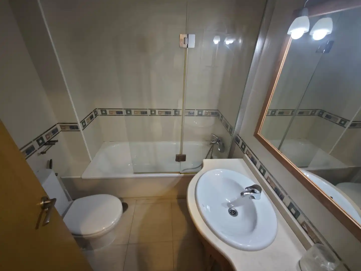 Bathroom of Flat for sale in Fortuna  with Air Conditioner, Storage room and Balcony
