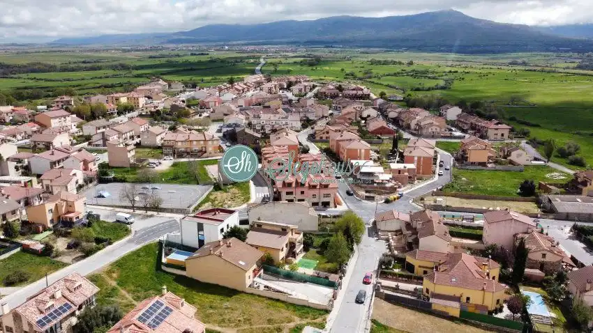Vista exterior de Casa o chalet en venta en San Cristóbal de Segovia con Calefacción, Jardín privado y Terraza