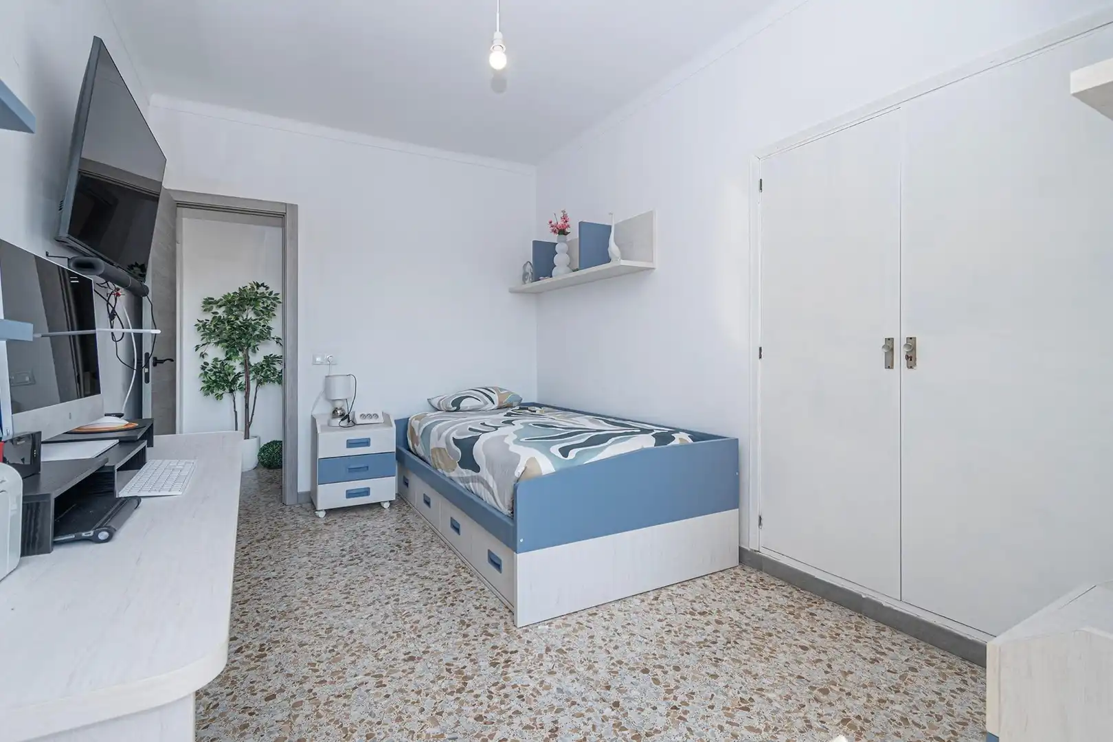 Bedroom of Attic for sale in Inca  with Heating, Balcony and Alarm