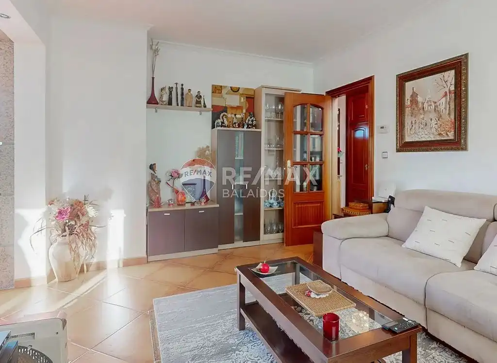 Living room of Houses for sale in Vigo   with Heating, Private garden and Parquet flooring