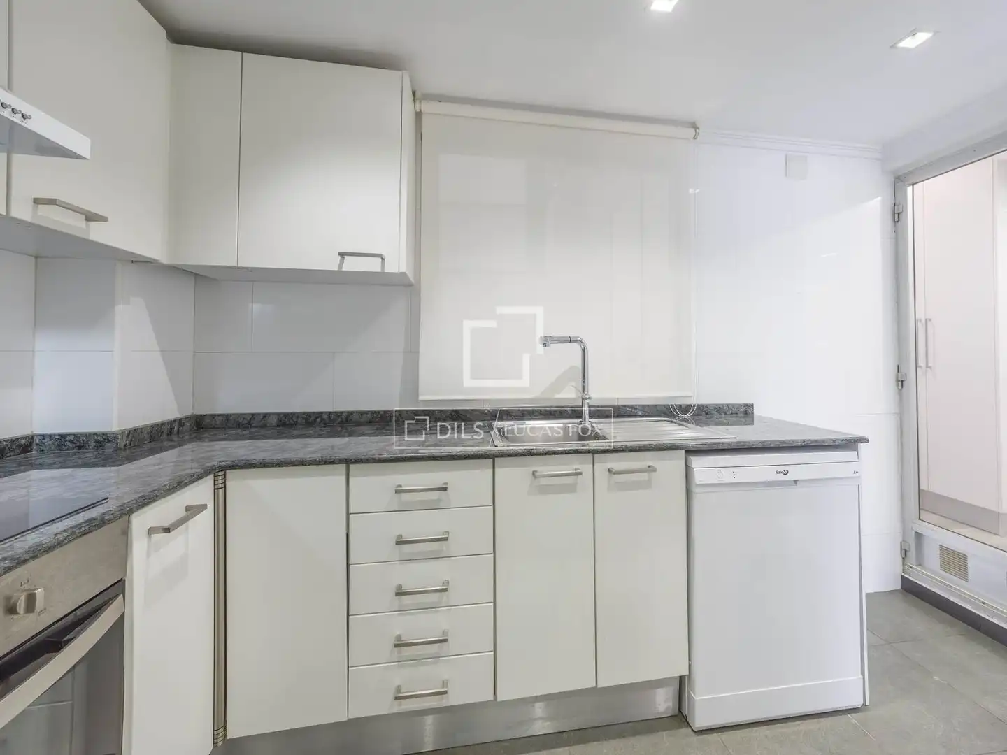 Küche von Wohnung zur Miete in Valencia mit Klimaanlage, Heizung und Parkett