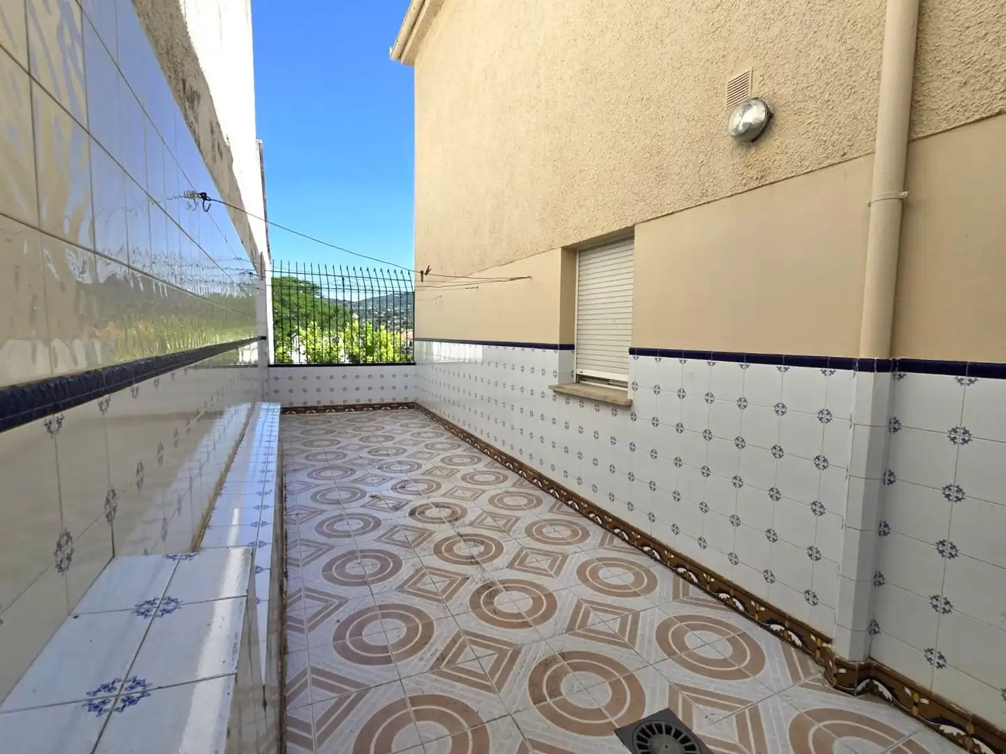 Houses for sale in Calle ALVARO DE HINOJOSA, Miralvalle - Av. Virgen del Puerto - La Data