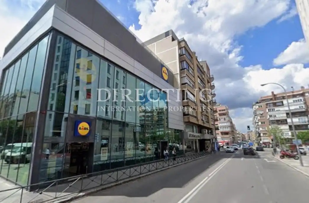 Vista exterior de Pis de lloguer en Madrid amb Aire condicionat i Terrassa