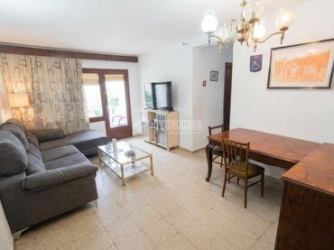Piso con balcón en venta en Estepona Pueblo