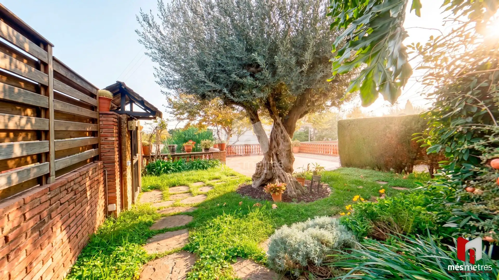 Jardí de Casa o xalet en venda en El Masnou amb Calefacció, Jardí privat i Traster