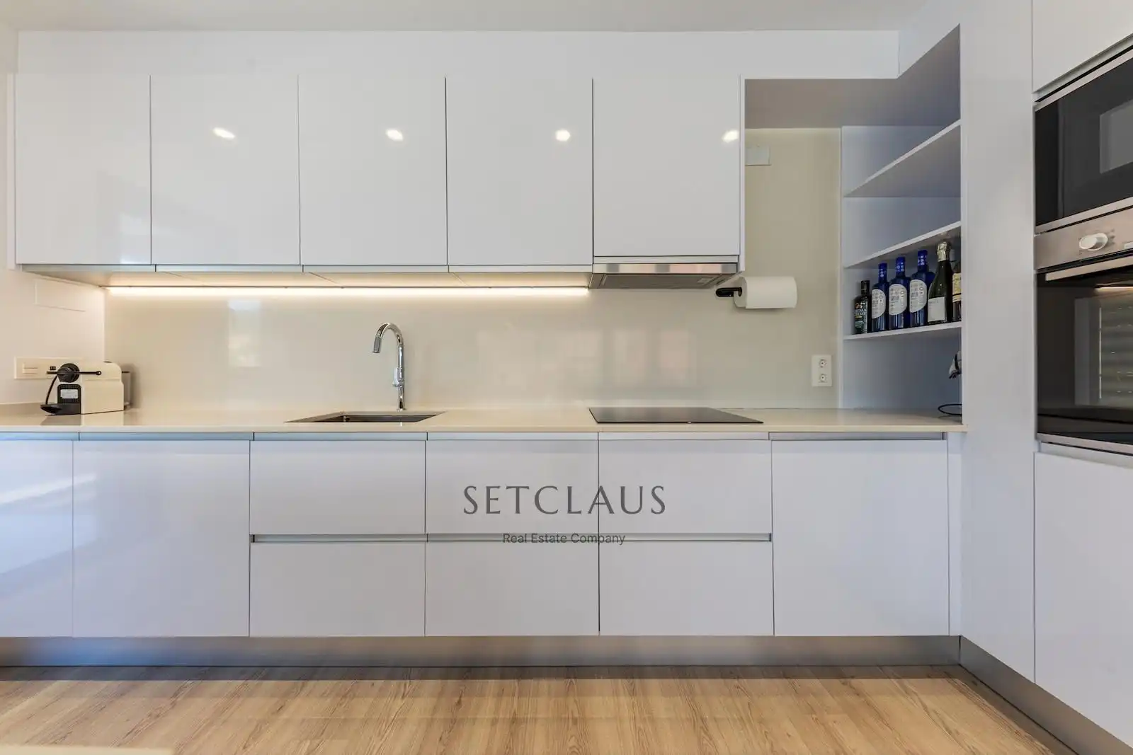 Kitchen of Flat for sale in El Masnou  with Air Conditioner, Heating and Terrace