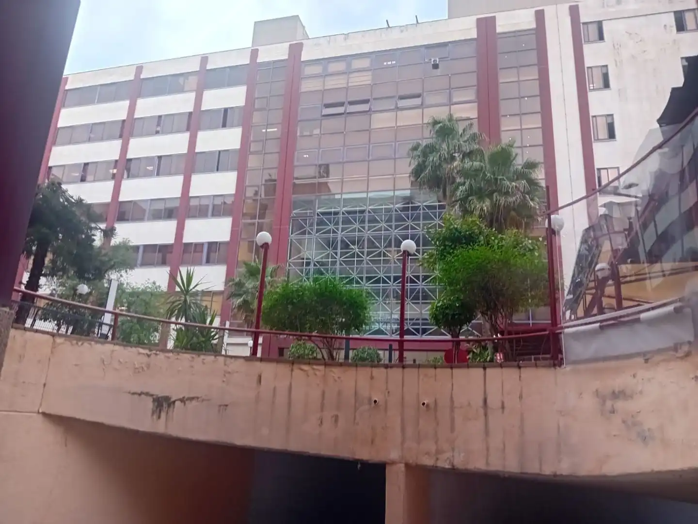 Vista exterior de Garaje en venta en Sevilla