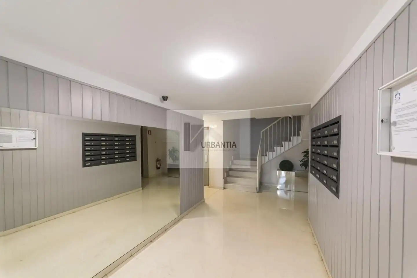 Piso en venta en  Pamplona / Iruña con Calefacción, Parquet y Trastero
