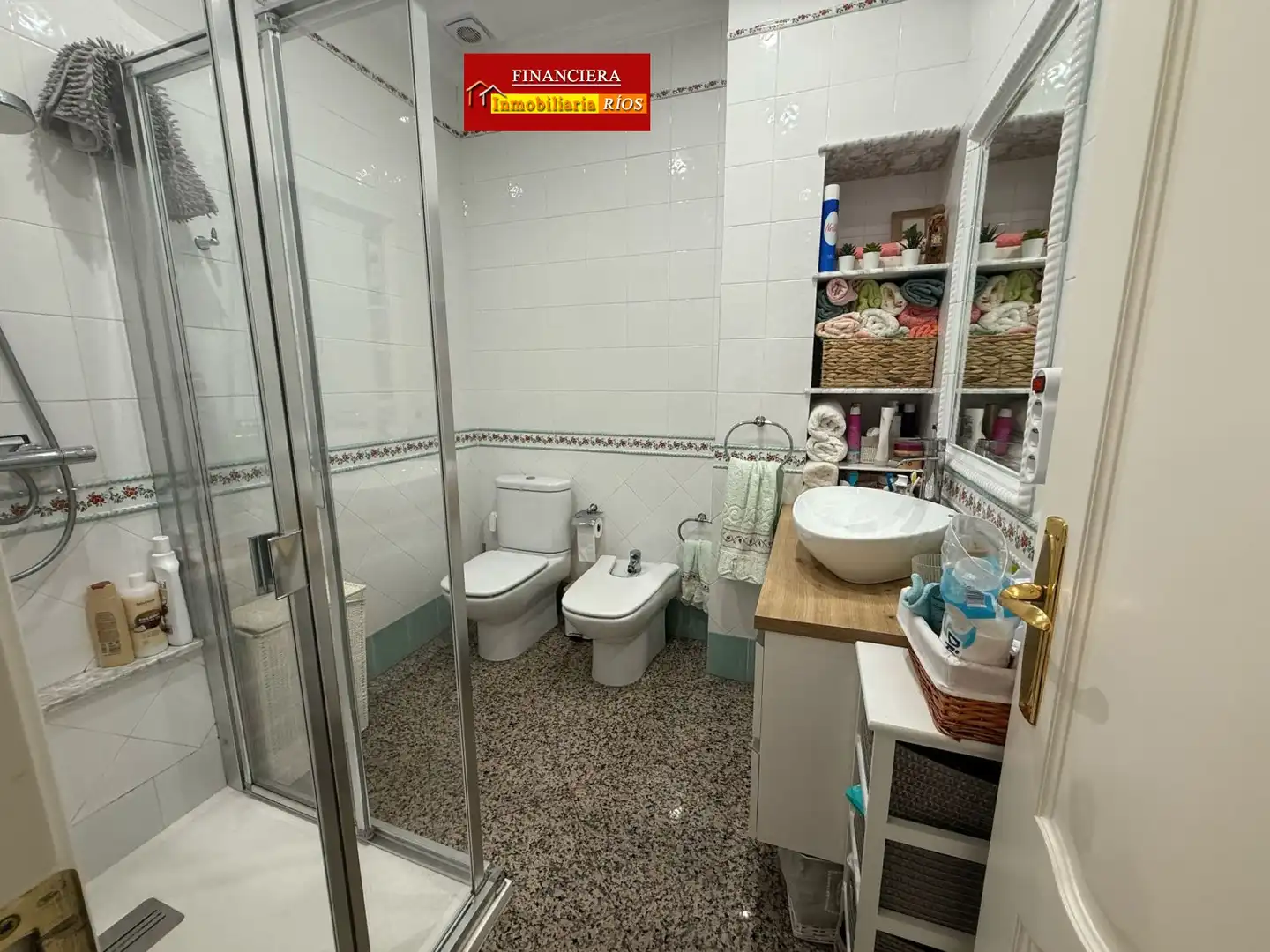 Bany de Casa o xalet en venda en Alcalá de Guadaira amb Aire condicionat