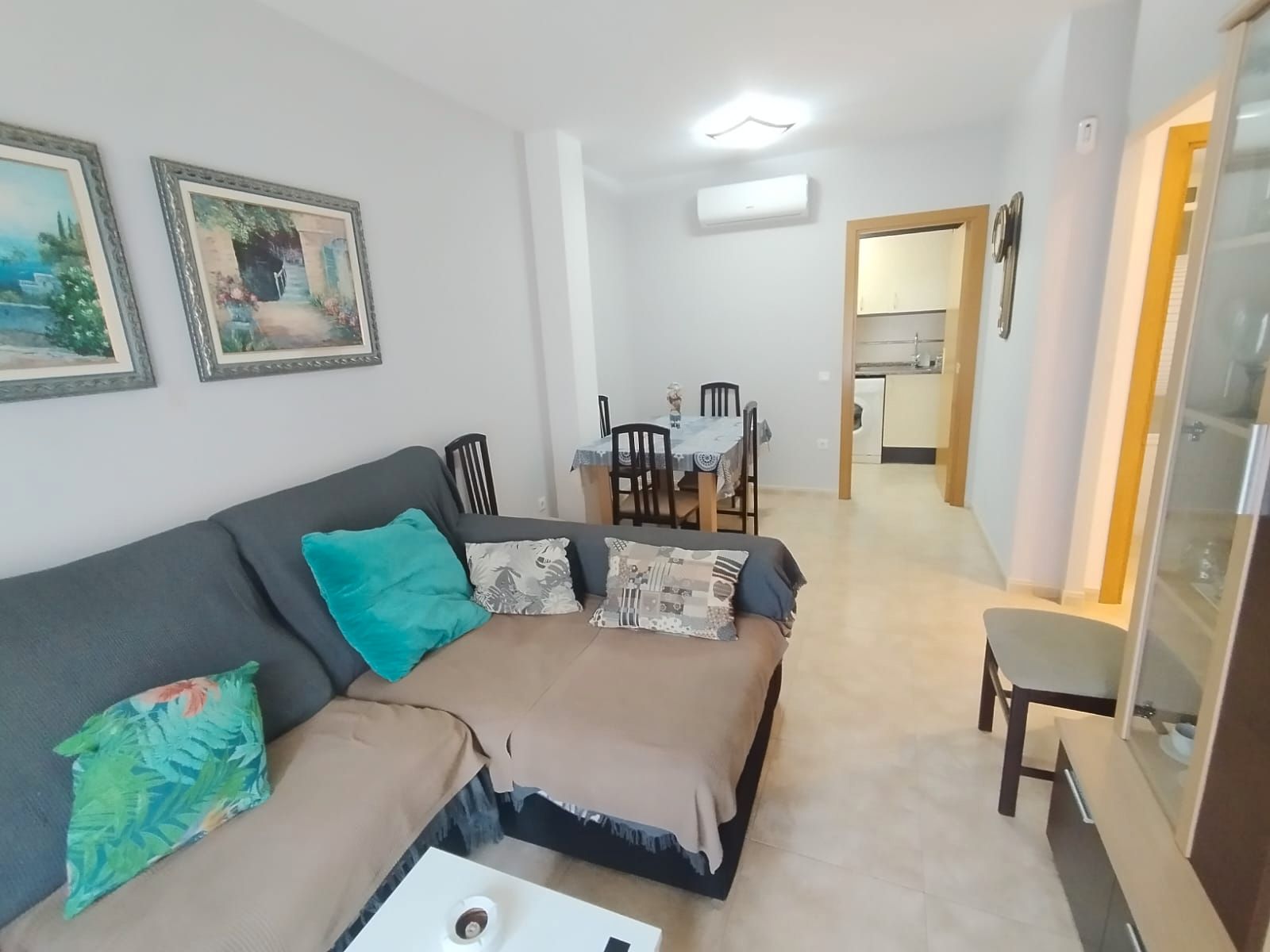 Living room of Flat for sale in Sant Carles de la Ràpita  with Air Conditioner, Furnished and Oven