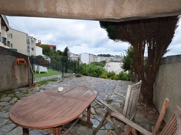 Adosado con balcón en venta en Avenida República Arxentina 57