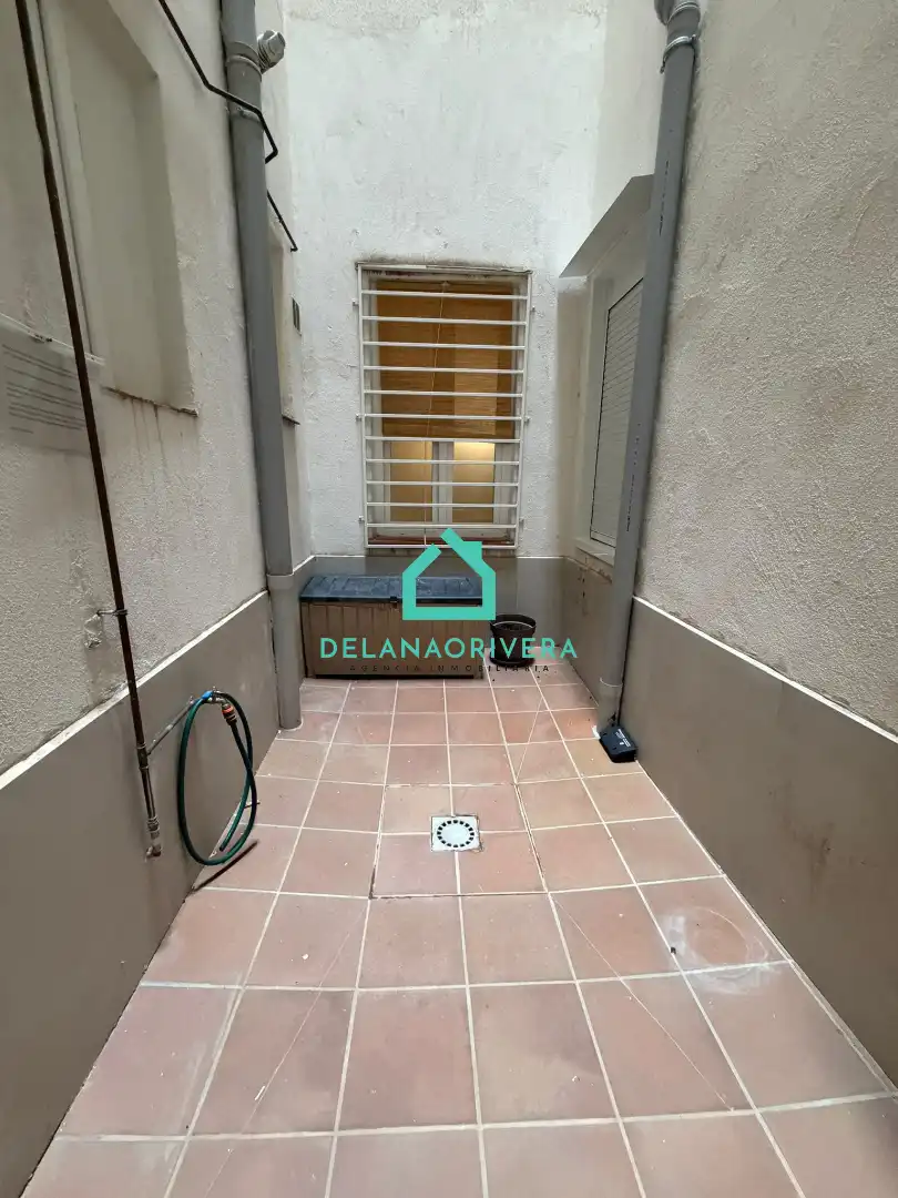 Außenansicht von Wohnung zur Miete in Madrid mit Heizung, Möbliert und Ofen