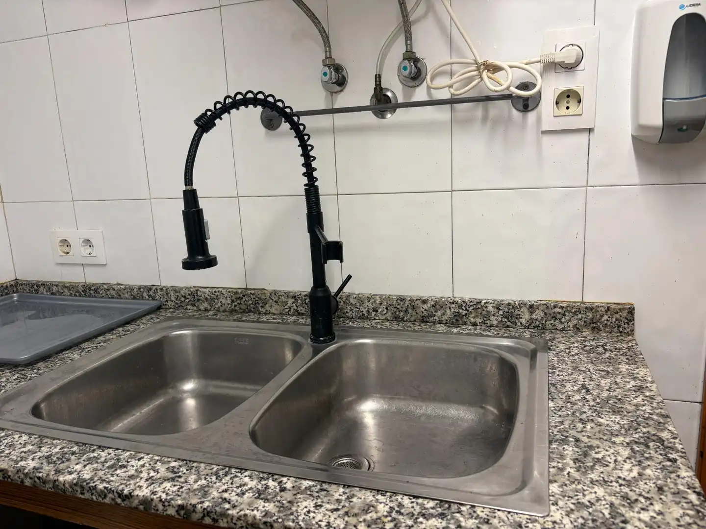 Küche von Geschaftsraum zur Miete in Oviedo  mit Möbliert