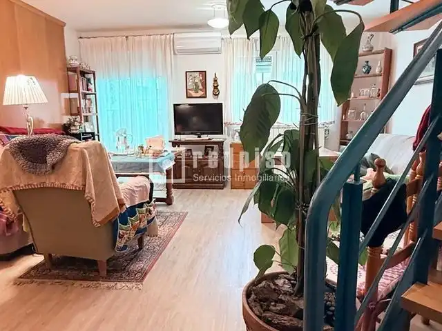 Sala de estar de Casa o chalet en venta en Madrid con Aire acondicionado y Terraza