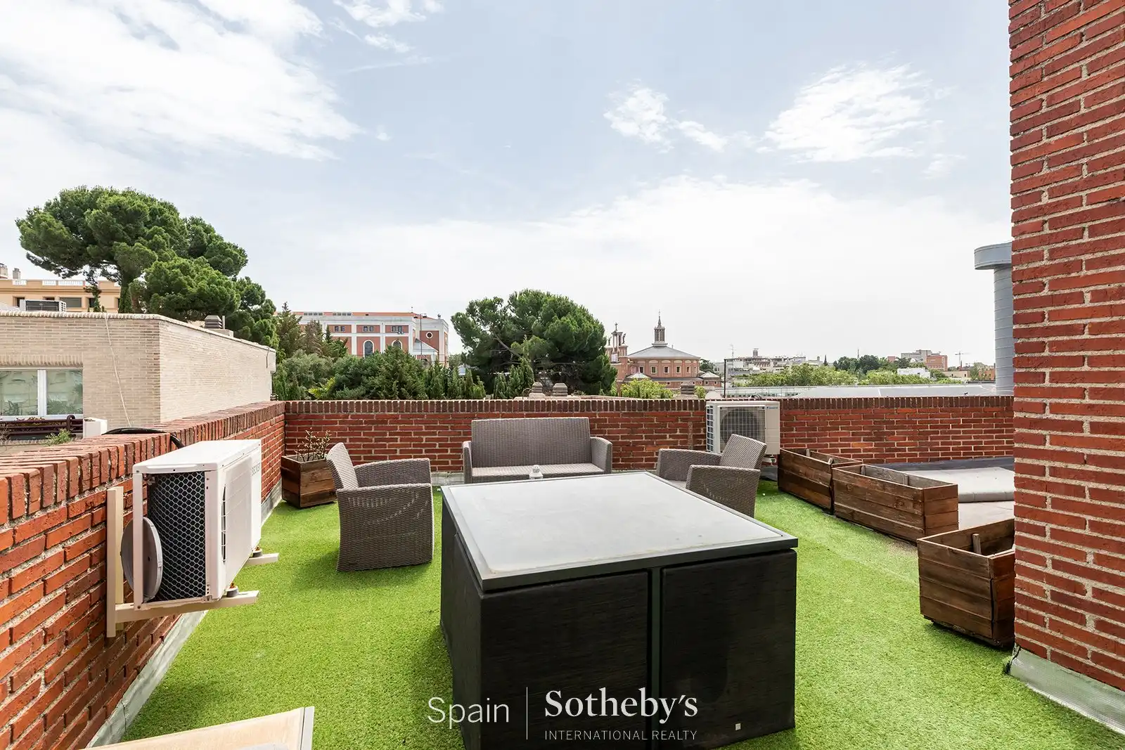 Terrassa de Àtic en venda en Madrid amb Aire condicionat, Calefacció i Jardí privat