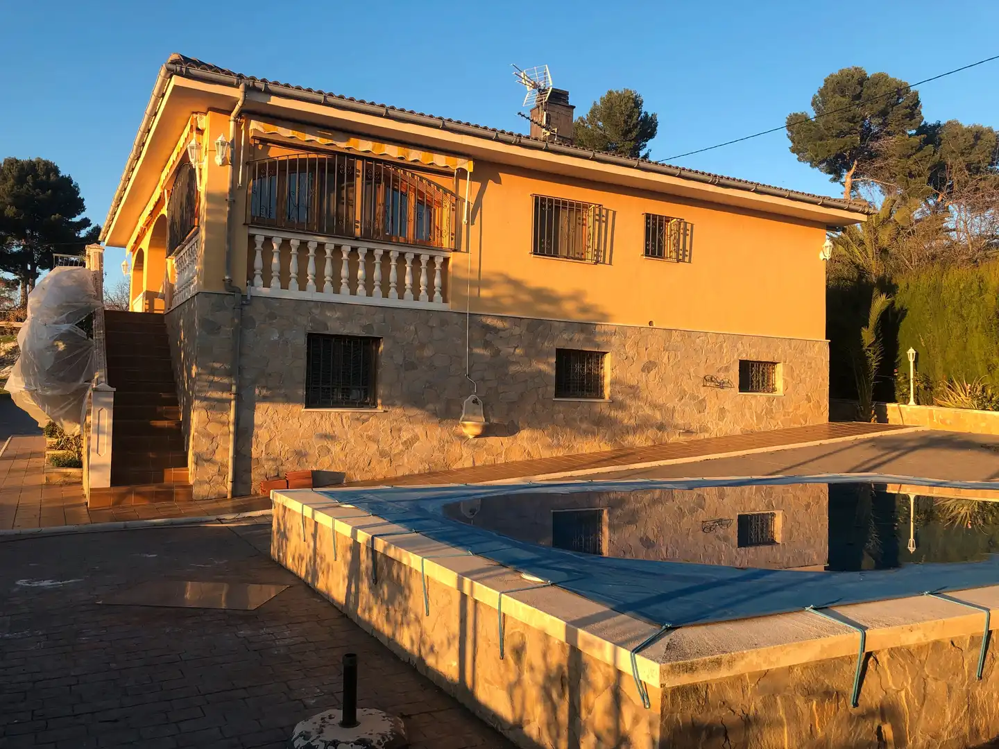 Chalet con piscina en venta en Benillup, imagen 9