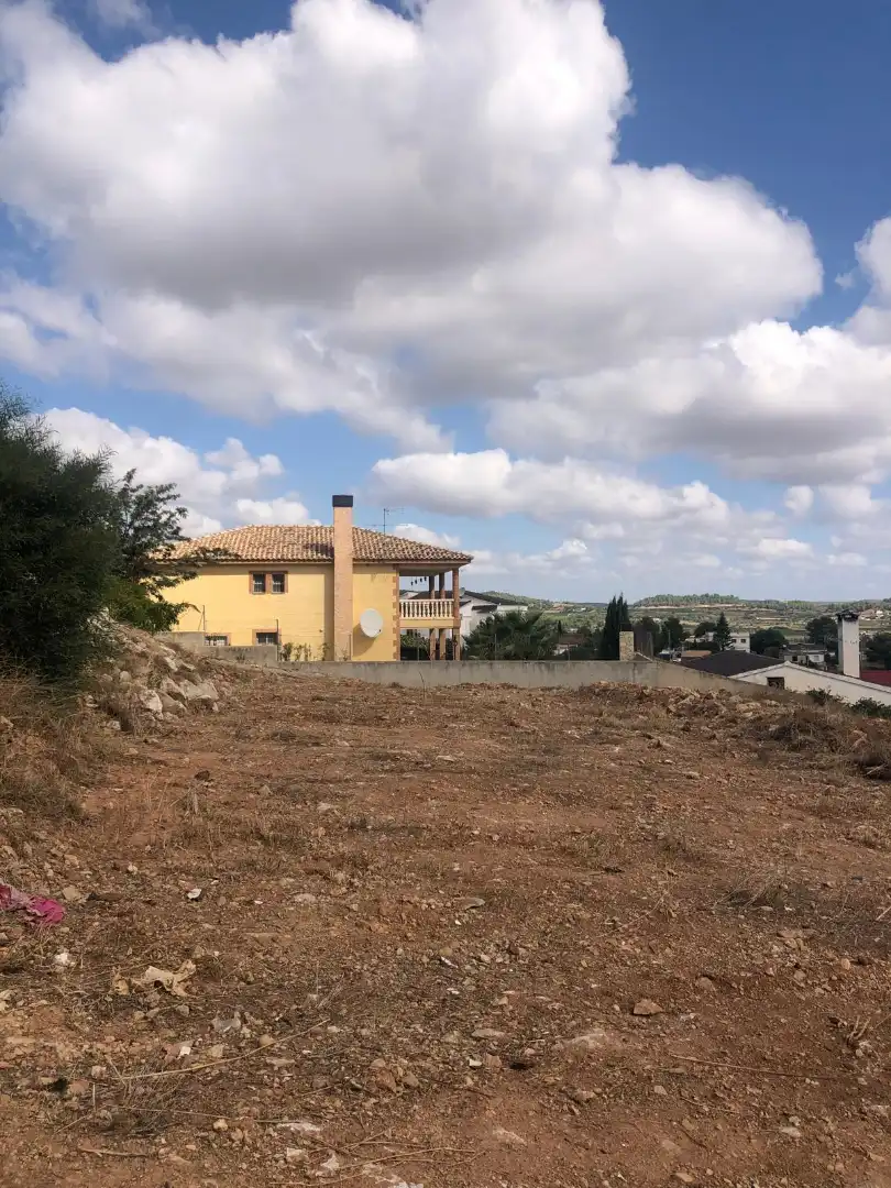 Residencial en venta en Montroi / Montroy