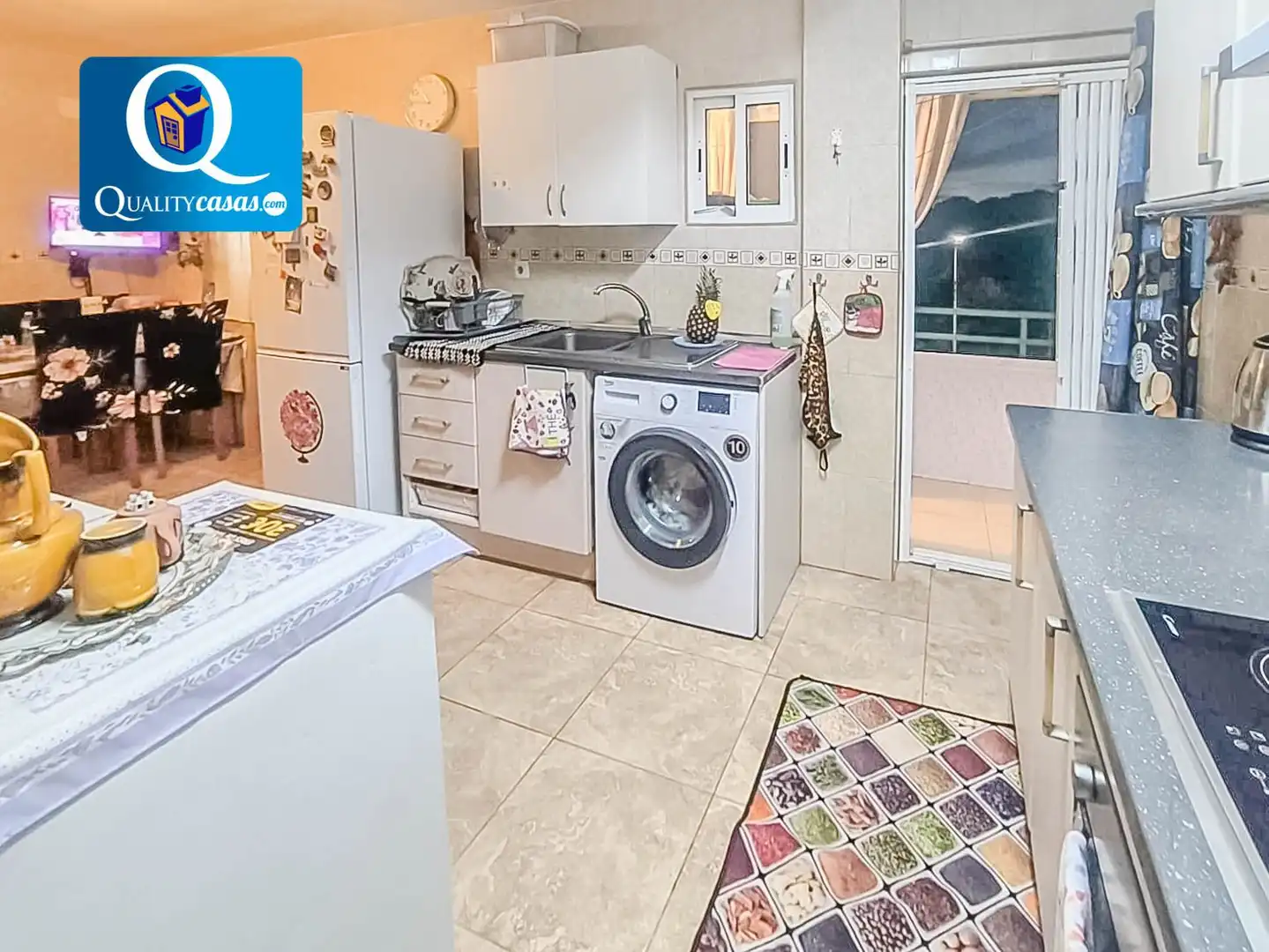 Cocina de Apartamento en venta en Alicante / Alacant con Aire acondicionado, Calefacción y Balcón