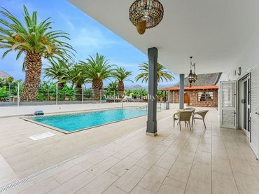 Casa amb piscina en venda a tf-655