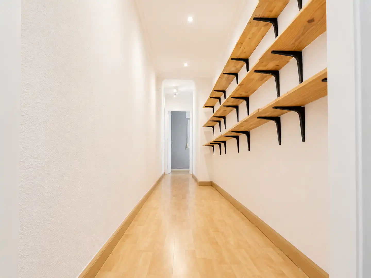 Pis en venda en Santa Coloma de Gramenet amb Aire condicionat, Parquet i Balcó