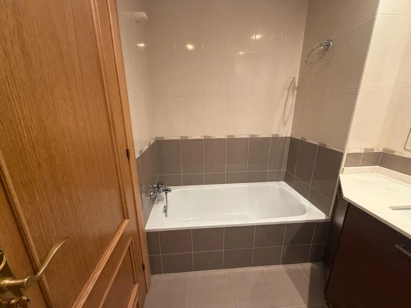 Bathroom of Flat for rent in Nava, Asturias
