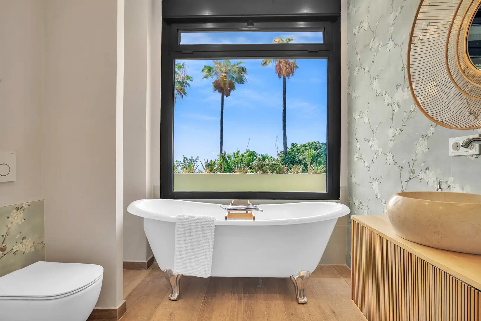 Bany de Casa o xalet de lloguer en Marbella amb Aire condicionat, Jardí privat i Terrassa