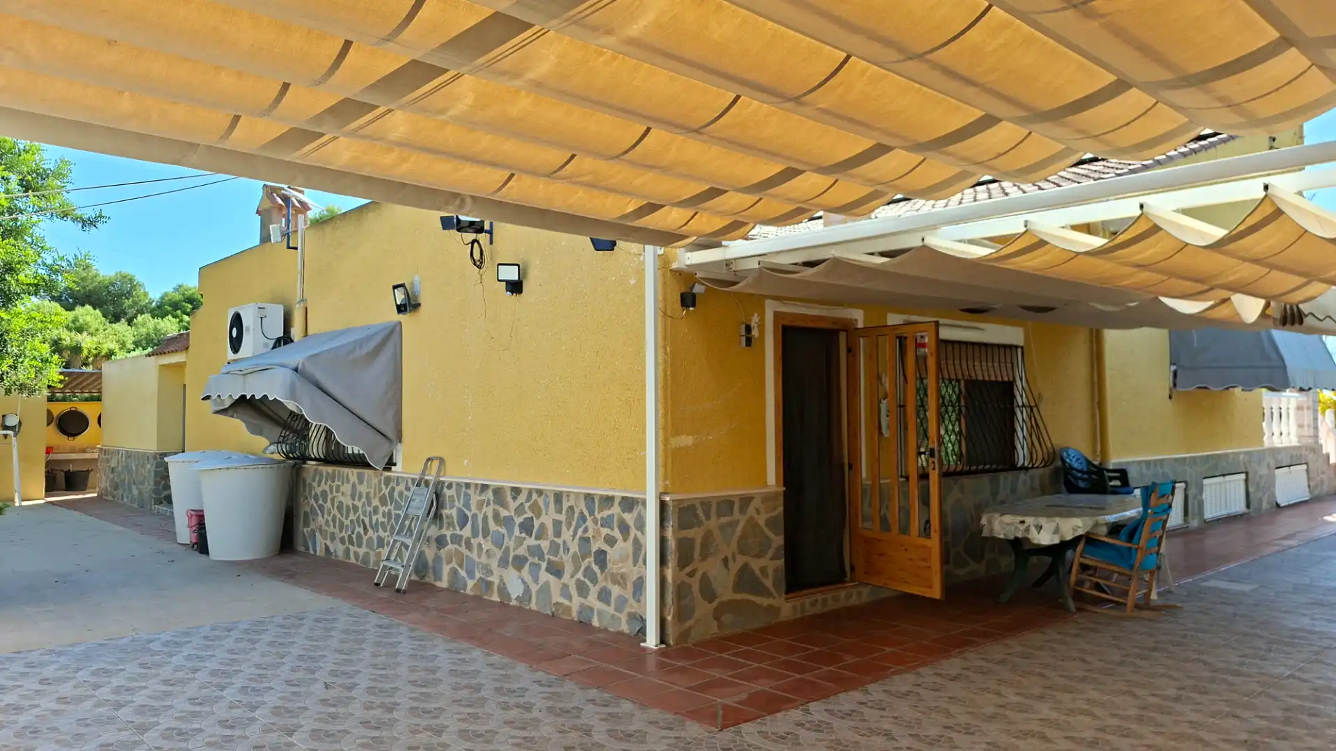 Houses for sale in Camí del Carreret, Los Girasoles