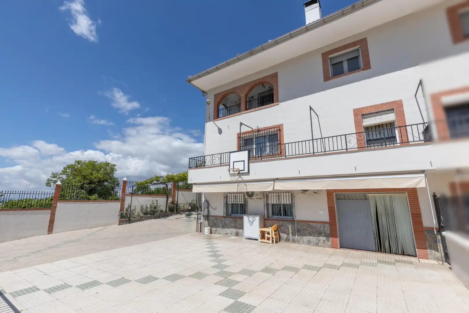 Vista exterior de Casa adosada en venta en Víznar con Jardín privado, Terraza y Piscina