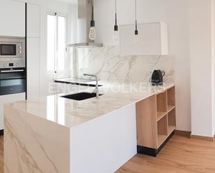 Cuina de Apartament de lloguer en  Valencia Capital amb Aire condicionat i Calefacció