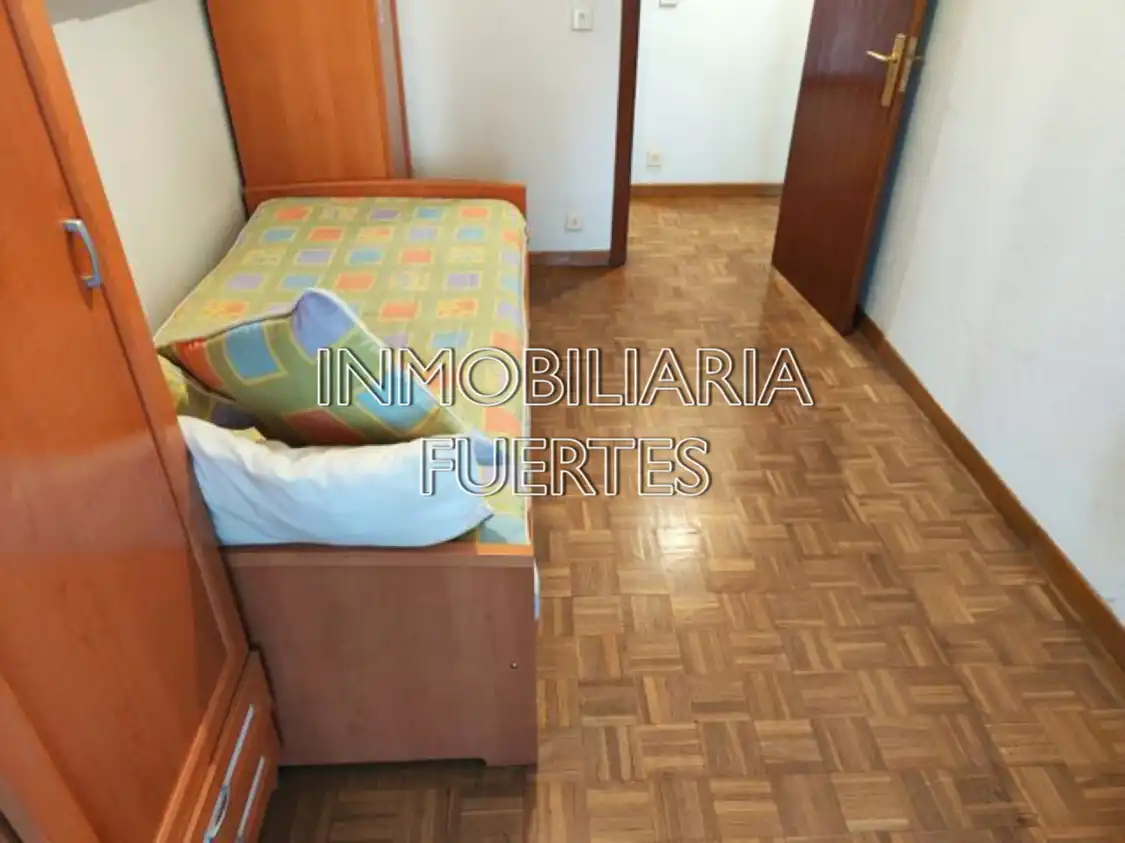 Flat for rent in Avenida de Mariano Andrés, Las Ventas
