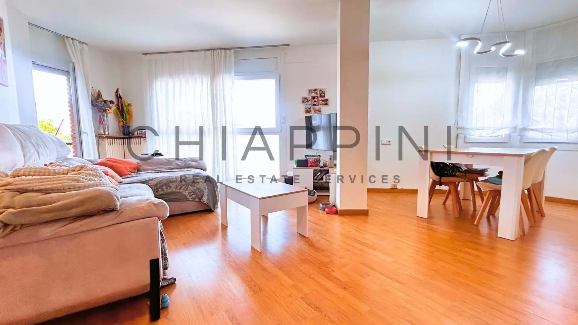 Sala de estar de Apartamento en venta en Torelló con Calefacción